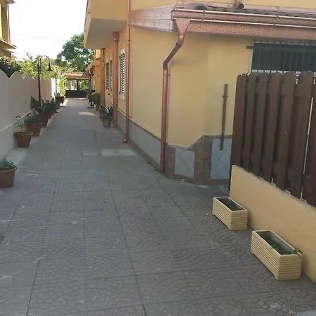Da Agostino Fittacamere Maison d'hôtes Botricello